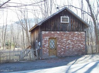 1696 Sullivan Trl, Tannersville, PA 18372