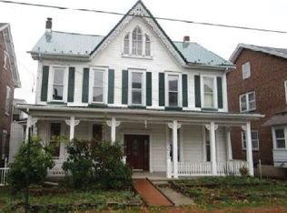 38 Market St, Tamaqua, PA 18252