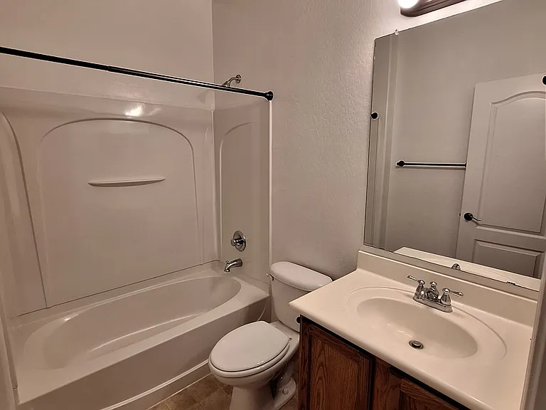 2670 S Voyager Dr #101 — Photo 9
