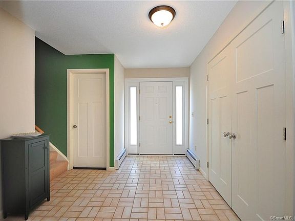 3rd image of 29 Tamarack Dr #29