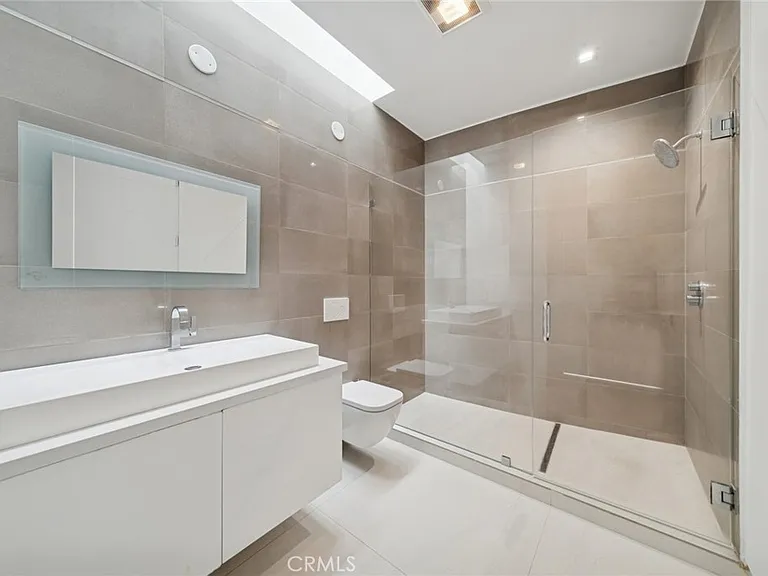 4607 Perham Rd — Photo 52