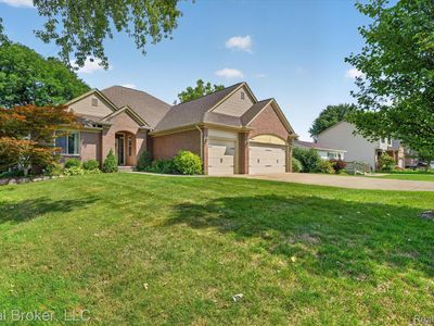 7663 W Pearson, Shelby Township, MI, 48316
