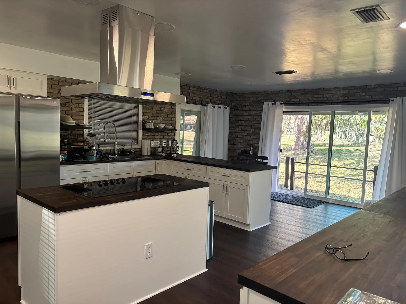6201 SW 37th Way — Photo 3