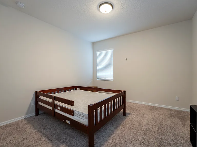 8100 Summerlake Groves St — Photo 17