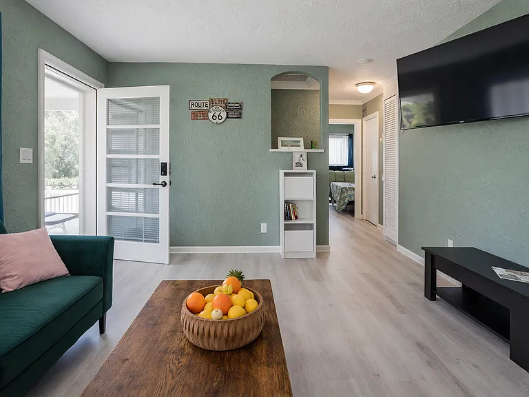 5027 28th Ave S #6 — Photo 3