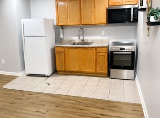 328 S 19th St Floor 1, Newark, NJ 07103