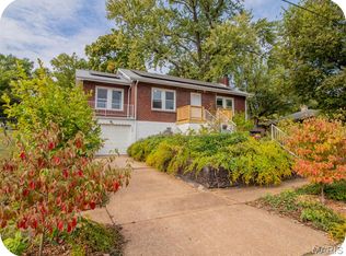 215 Bruce Ave, Saint Louis, MO