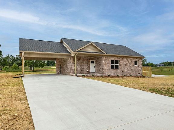 2nd image of 1116 Baker Ln