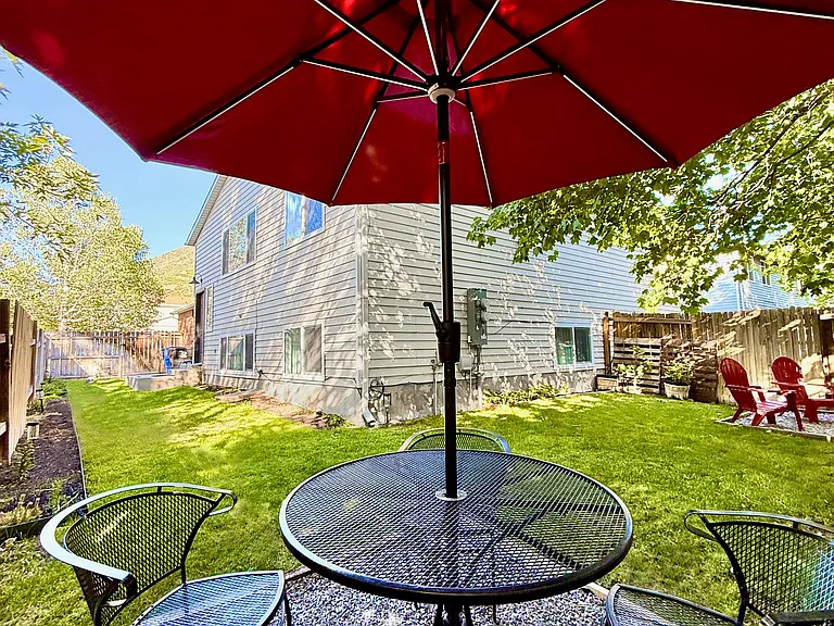 7834 S Chadbourne Dr #B — Photo 33