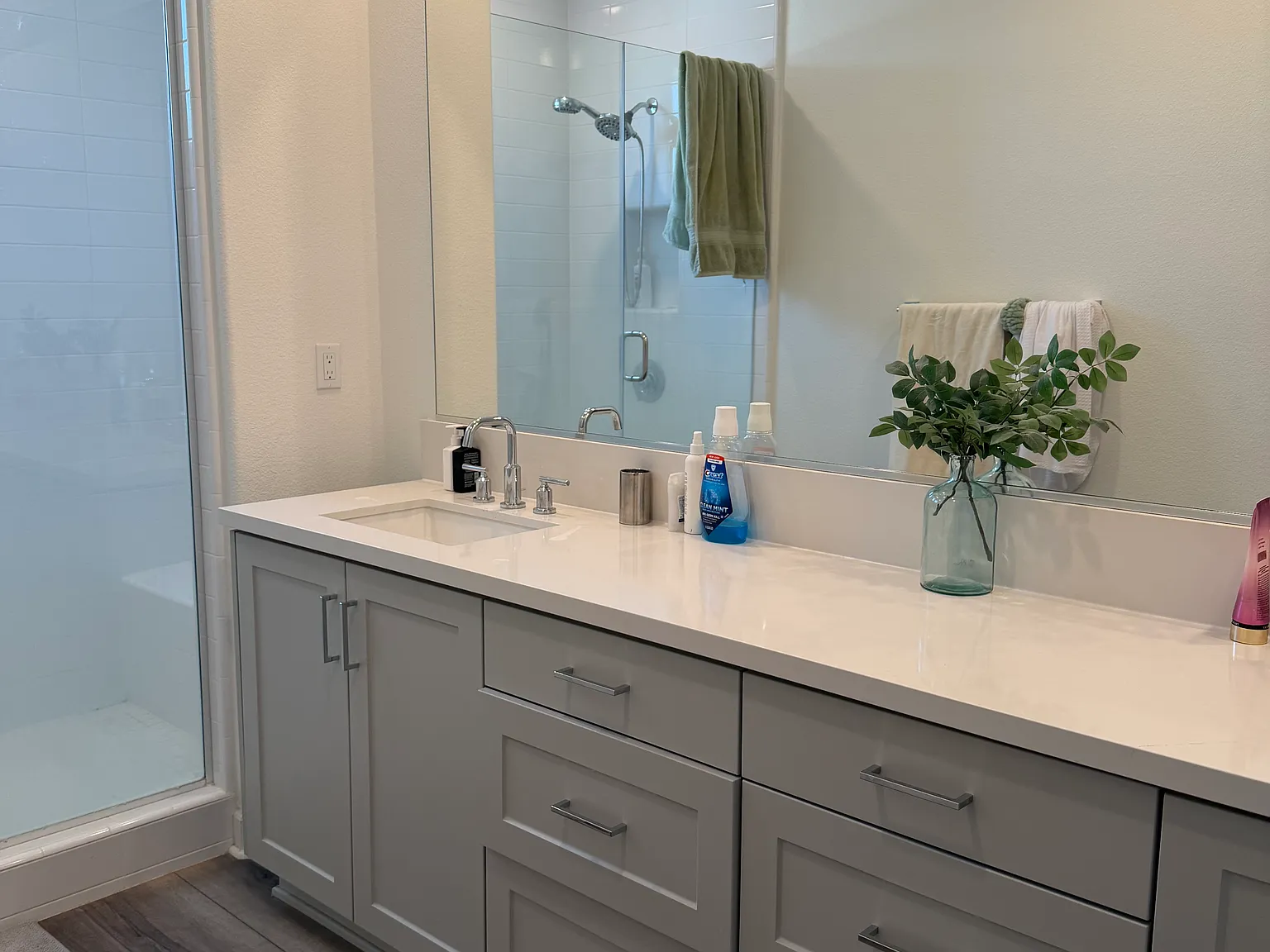 1 bed, 700 sqft, $2,000 — Photo 4