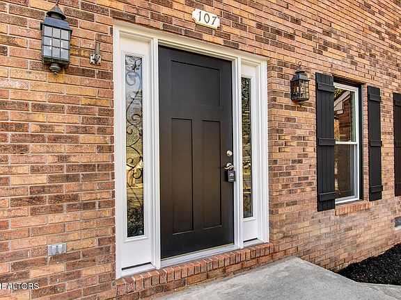 3rd image of 107 Carson Ln