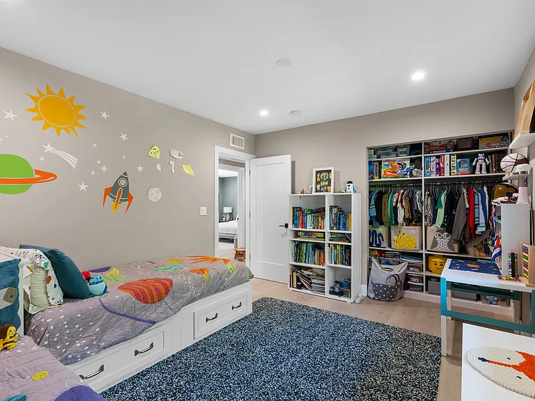 3286 Mandeville Canyon Rd — Photo 20
