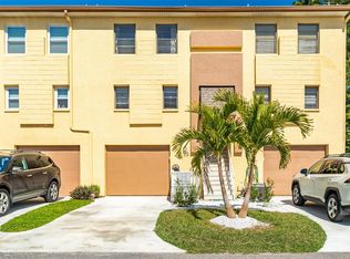 314 Windrush Blvd APT 13, Indian Rocks Beach, FL 33785