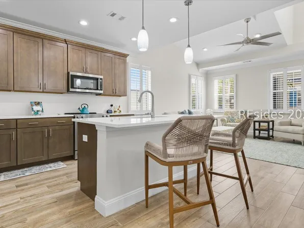 149 Caribbean Soul Ave #102, Hardeeville, SC 29927