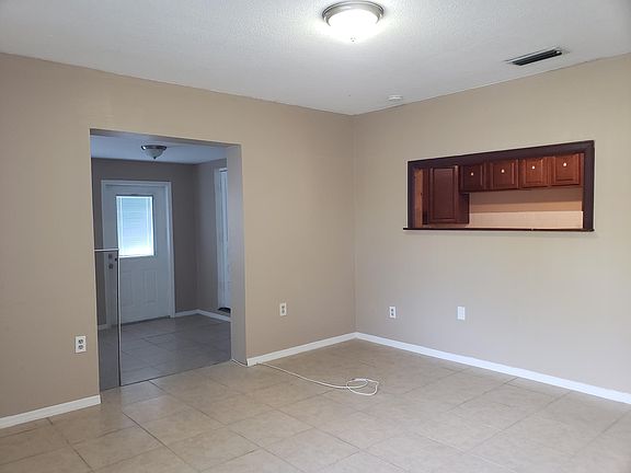 2nd image of 409 Patrick Ave