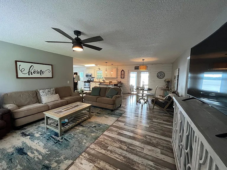 526 Muscadine Dr — Photo 3