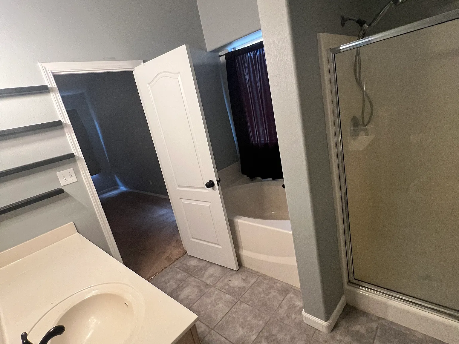 3 Bedroom/ 2 Bathroom home in Northern Meadows — Photo 3