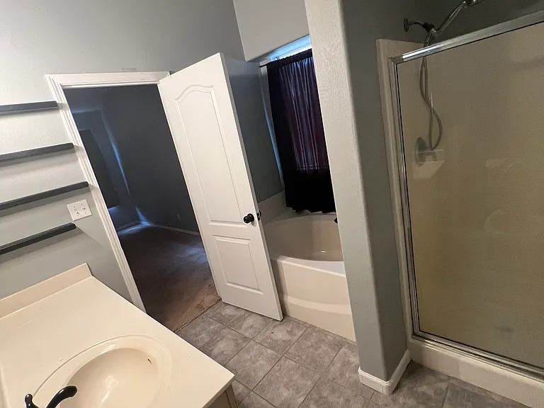 715 Pinon Meadows Dr NE — Photo 3
