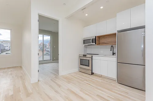524 Midwood St #3R Photo 1