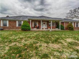 4042 Alt Rd, Eureka, MO 63025