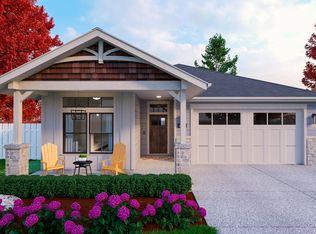 208 Christopher Way, Talent, OR 97540