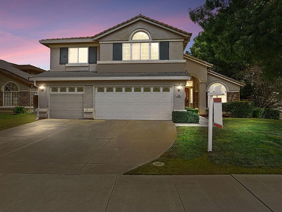 1st image of 2298 Carol Ann Dr
