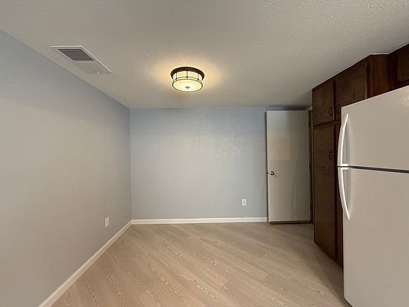 4th image of 4675 Monterey Cir Unit 3