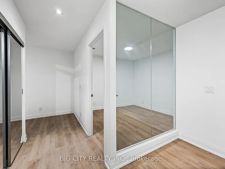 36 Brentcliffe Rd #M04 — Photo 19