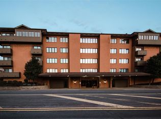 250 S Brentwood Blvd APT 1E, Saint Louis, MO
