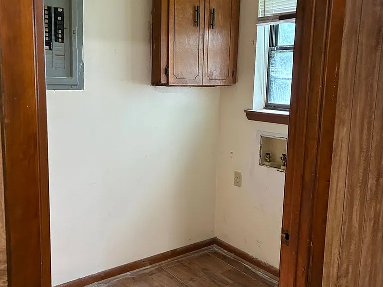 235 Fairview Rd — Photo 6