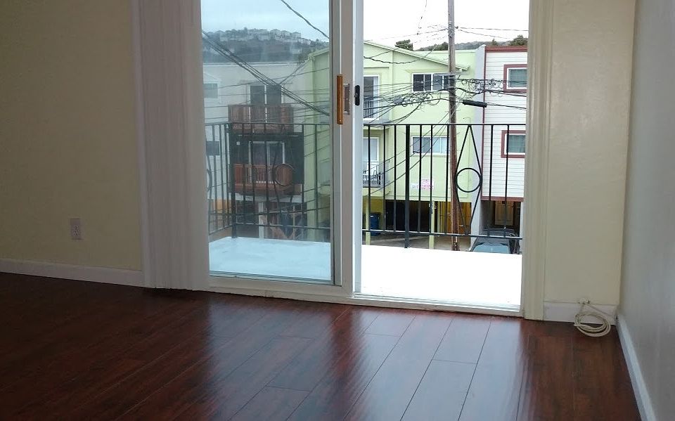 1st image of 670 Sylvan St APT 4
