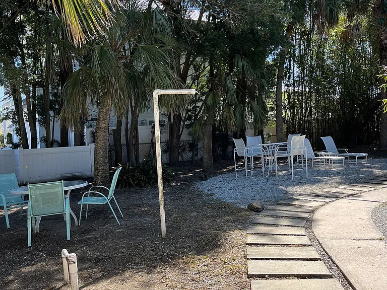 Walkway to rear entrance of Seaside Cottage.