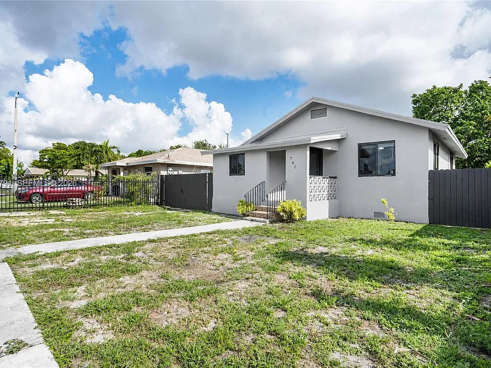 781 NW 108th St
