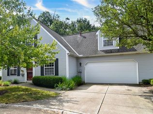 4828 Quarry Ln #31, Richmond Heights, OH 44143