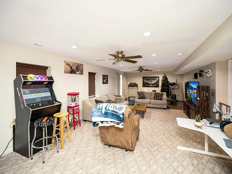 58 Baldwin Dr — Photo 30