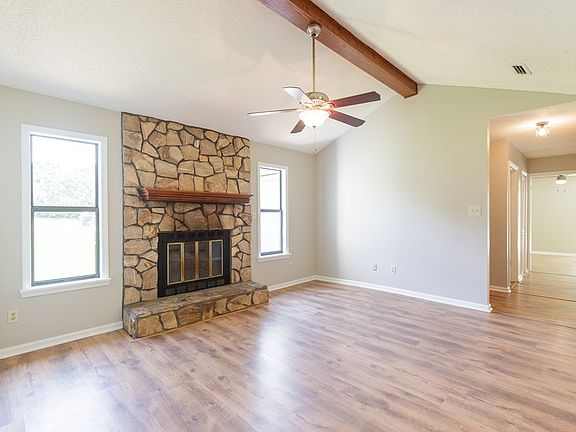 4th image of 4146 Pebble Creek Dr