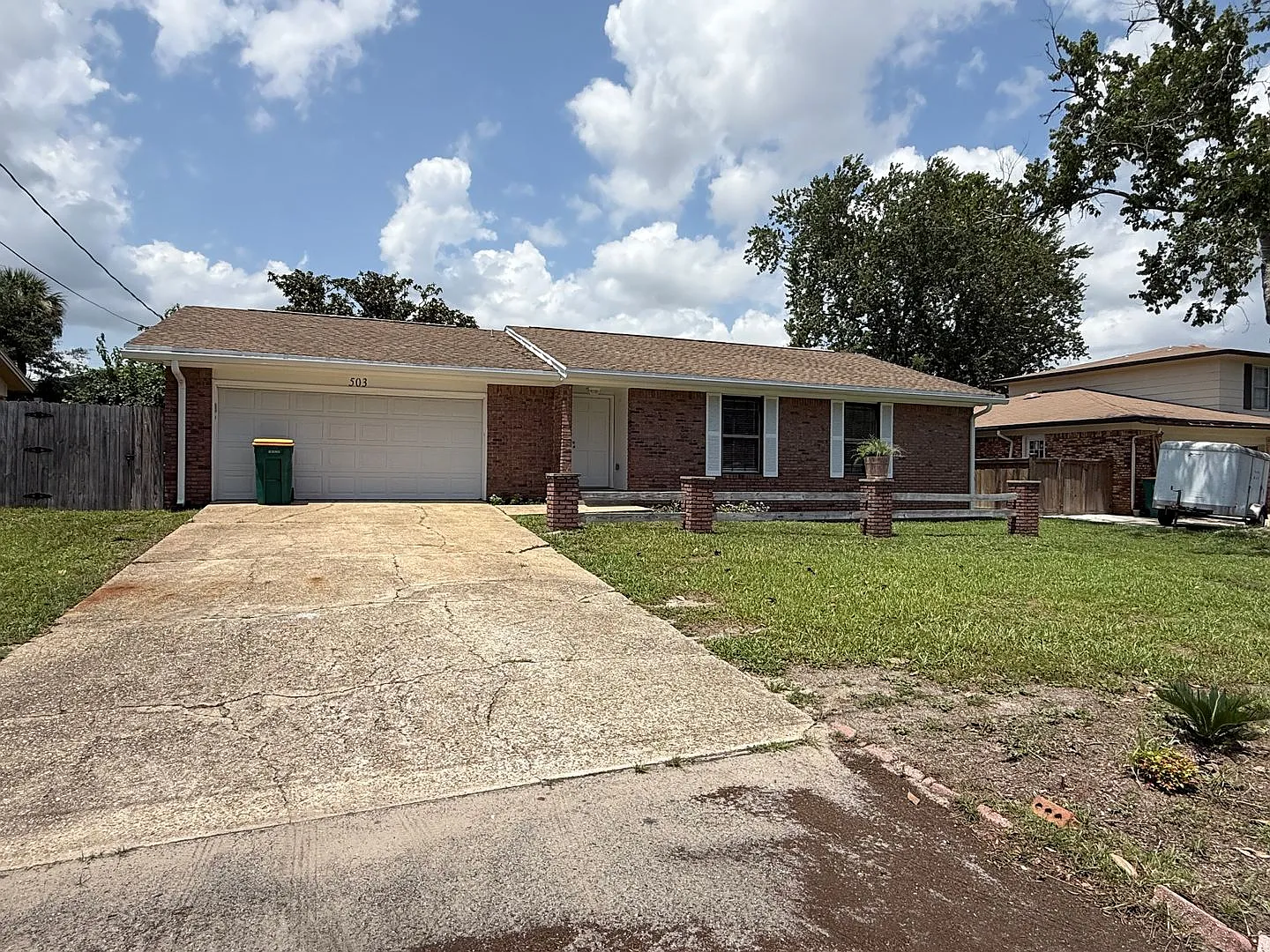 New Listing! — Photo 3