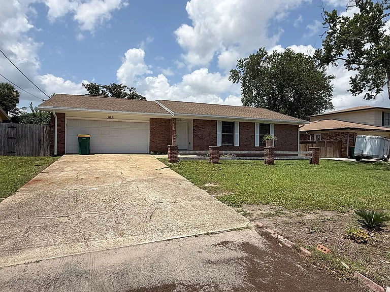 503 Virginia St — Photo 3