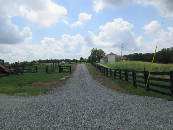 9999 Denny Ln #12-B, Mount Sterling, KY 40353