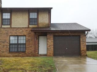 711 Oxen Dr, Belleville, IL 62221