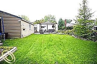4th image of 9169 Hackberry Ave