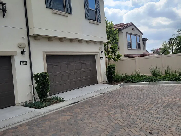 12138 Summer Ln — Photo 15