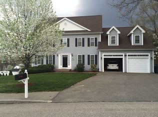 23 Worcester Pl, Holbrook, MA 02343