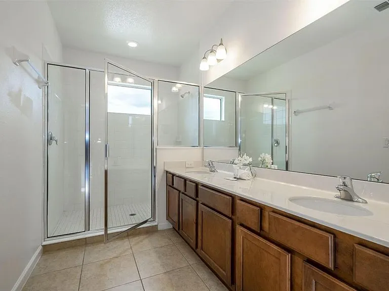 280 Ballo Dr — Photo 18