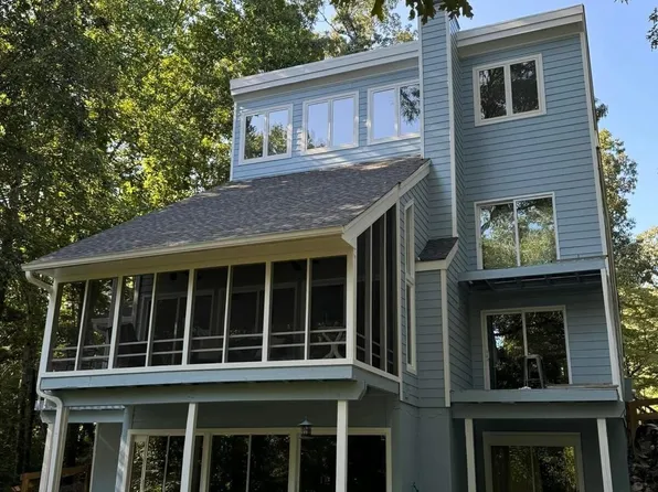 181 Woodland Cir, Dawsonville, GA 30534