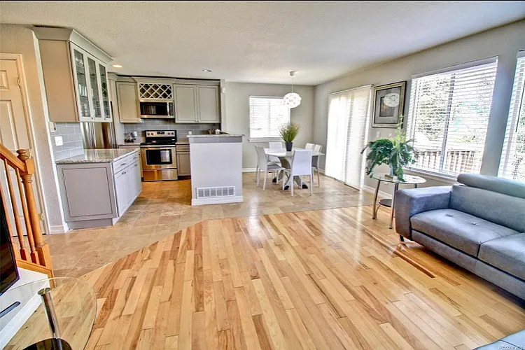 9656 Eagle Creek Pkwy — Photo 8