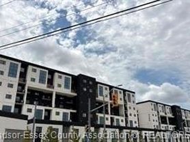 4300 Laurier Pkwy