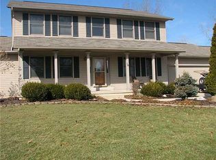 14 Adams Dr, Fremont, OH 43420