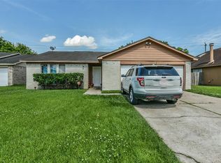 8626 Winewood Dr, Houston, TX 77044