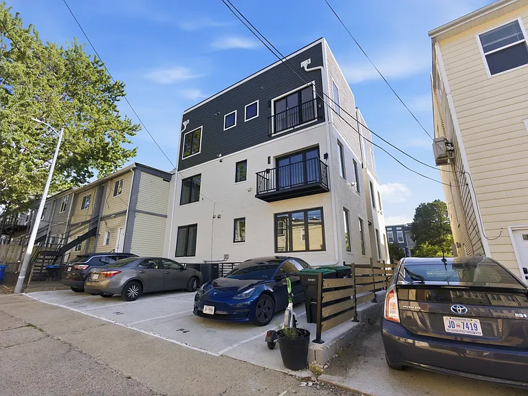 1140 Oates St NE #102 — Photo 13